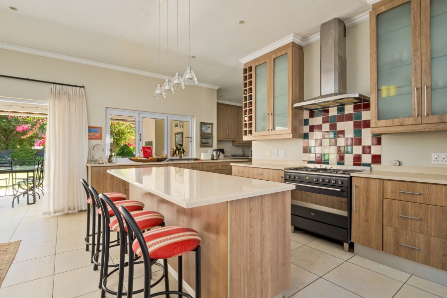 4 Bedroom Property for Sale in Leisure Isle Western Cape